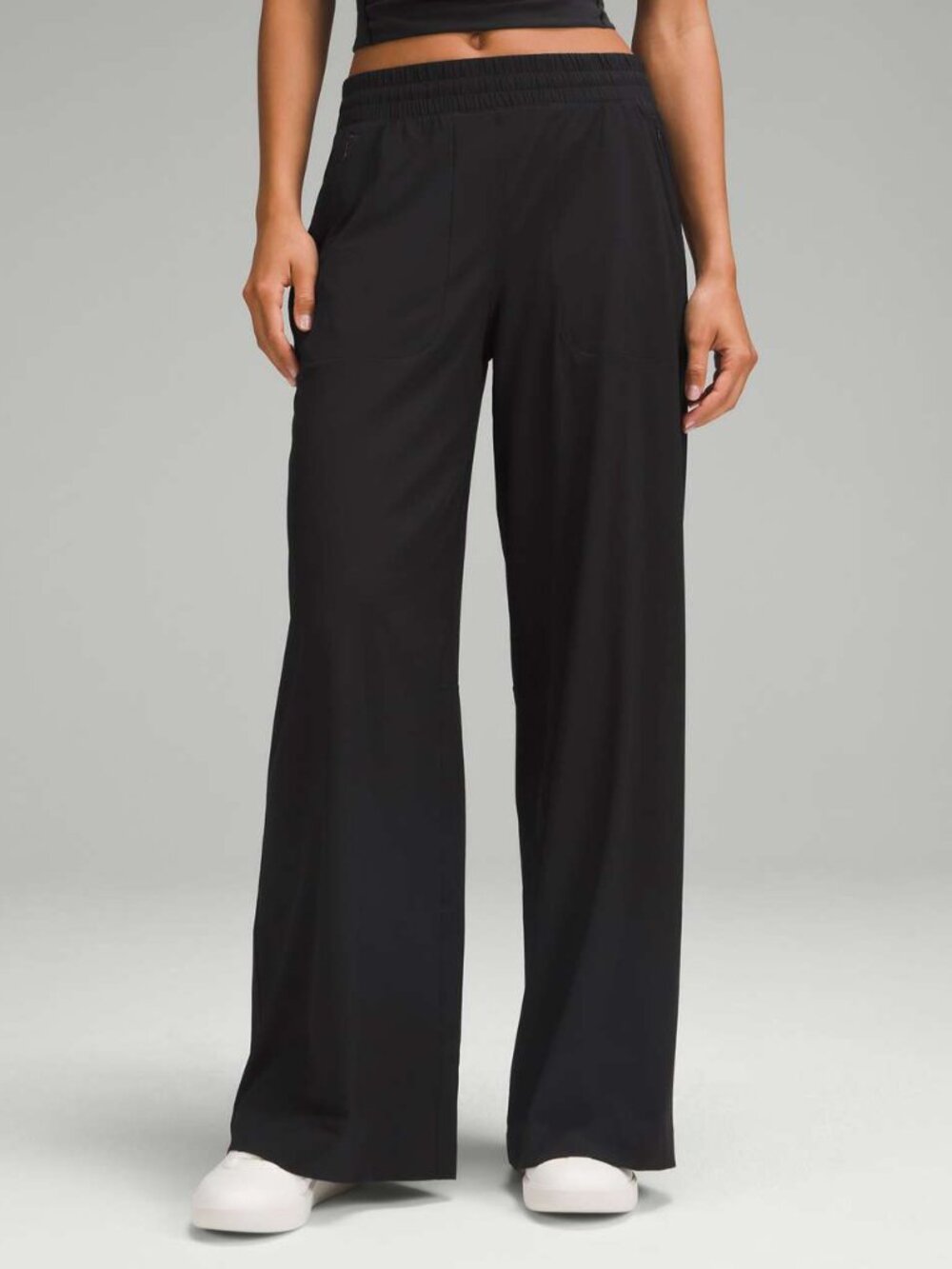 NWOT LULULEMON Swift Mid-Rise Wide Leg Pant 10 Black
